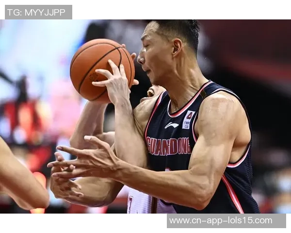 易建联：从篮球场上的传奇到中国体育的标杆人物之路探析